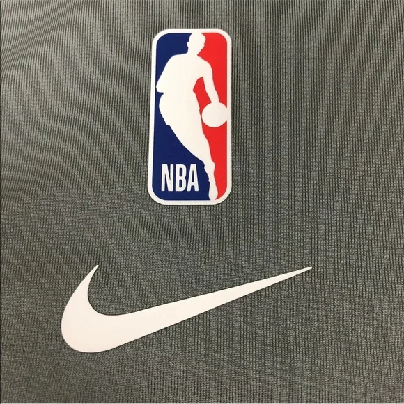 Nike NBA Sacramento Kings Mens Short Sleeve Shirt Polo Gray Size MT AV1791-002
